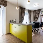 Family Forest House, By Cohost Palanga