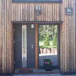 Poilsio namai Family Forest House, By Cohost *
