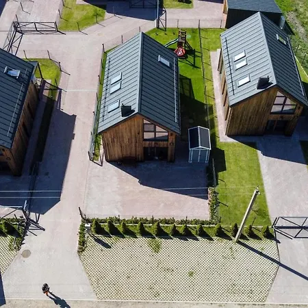 Будинок відпочинку Family Forest House, By Cohost *