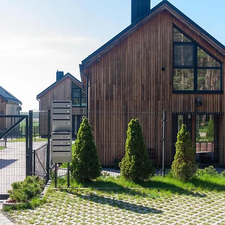 Family Forest House, By Cohost Будинок відпочинку *