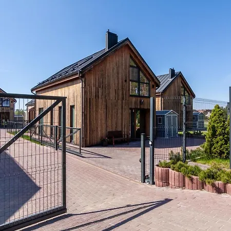 Family Forest House, By Cohost Будинок відпочинку *