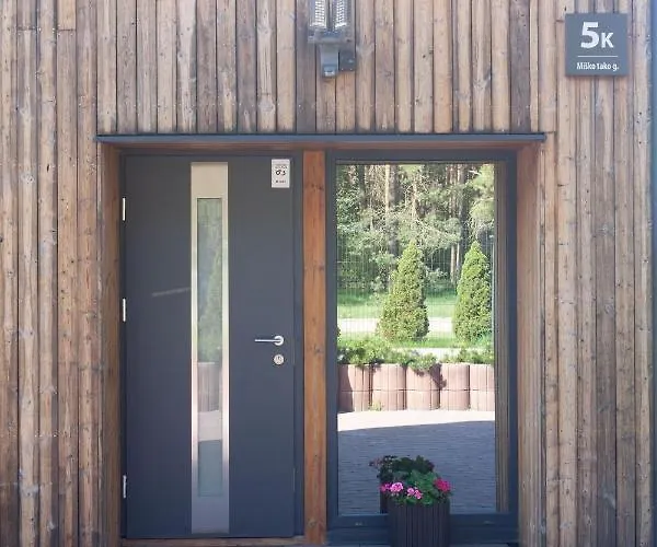 Будинок відпочинку Family Forest House, By Cohost *