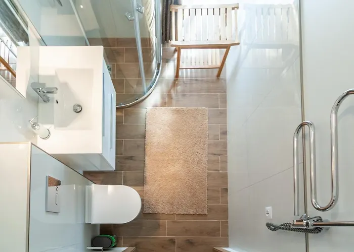 Будинок відпочинку Family Forest House, By Cohost *